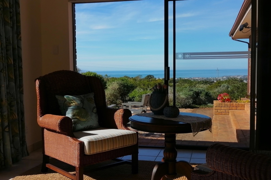 4 Bedroom Property for Sale in Stilbaai Wes Western Cape